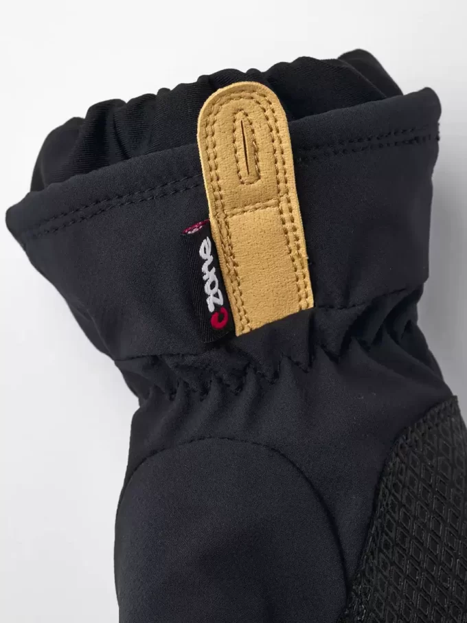 CZone Pluto Jr. Mitt