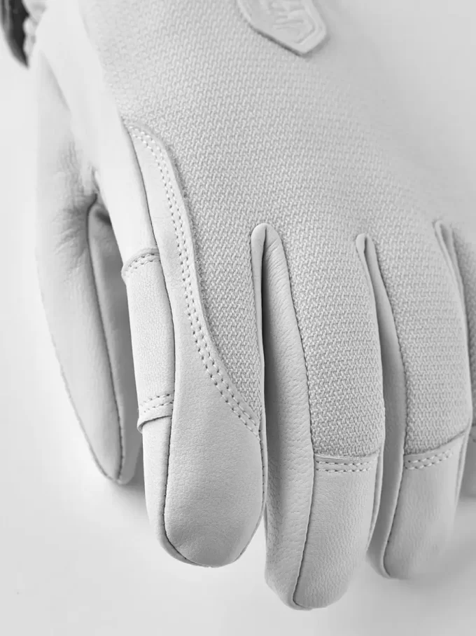 Hærens skinnpatruljekvinne Hærens skinnpatruljekvinne